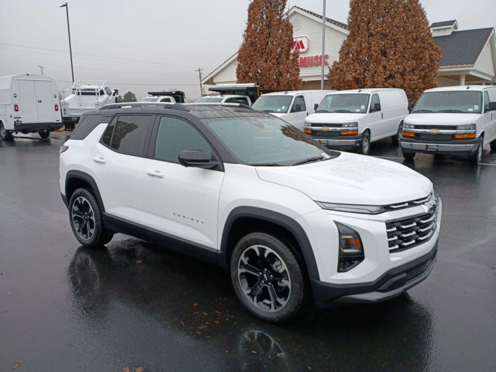 New 2026 Chevrolet Equinox LT w/ Convenience Package II image 8