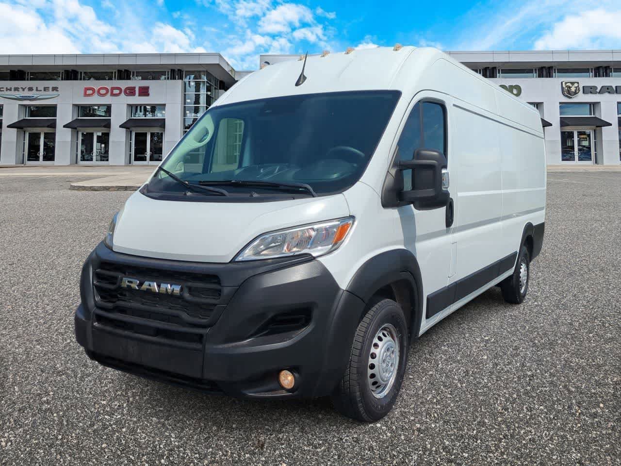 Used 2025 RAM ProMaster 3500 w/ Convenience Group FWD image 4