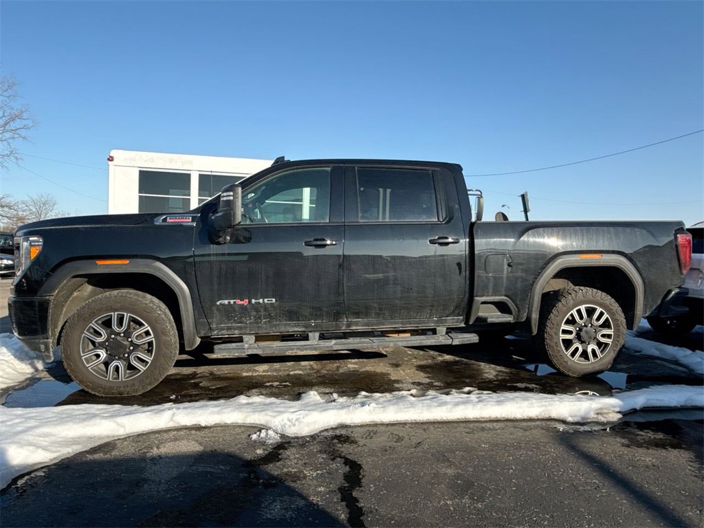 Used 2020 GMC Sierra 2500 AT4 w/ AT4 Premium Package image 2