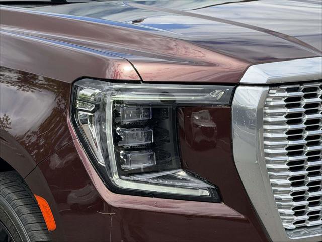 Used 2023 GMC Yukon Denali w/ Max Trailering Package AWD/4WD image 12