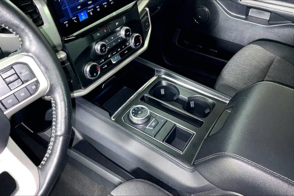Used 2024 Ford Expedition XLT RWD image 18