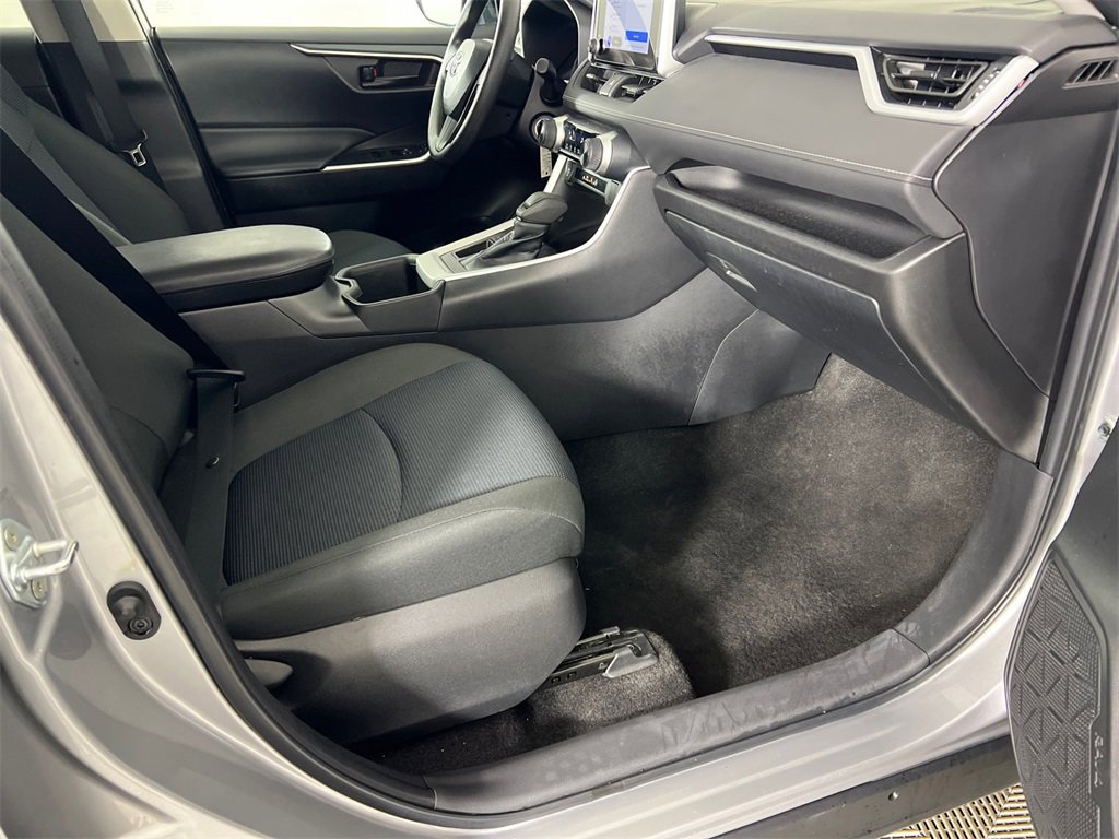 Used 2023 Toyota RAV4 LE image 13