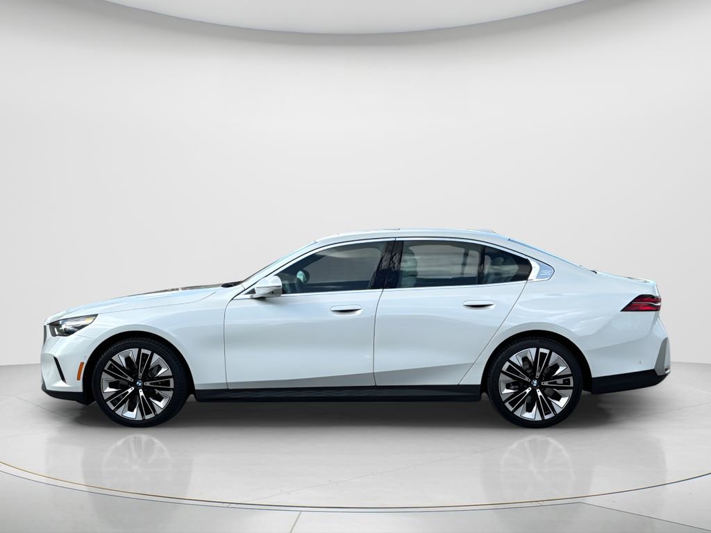 Certified 2026 BMW 530i w/ Premium Package image 10