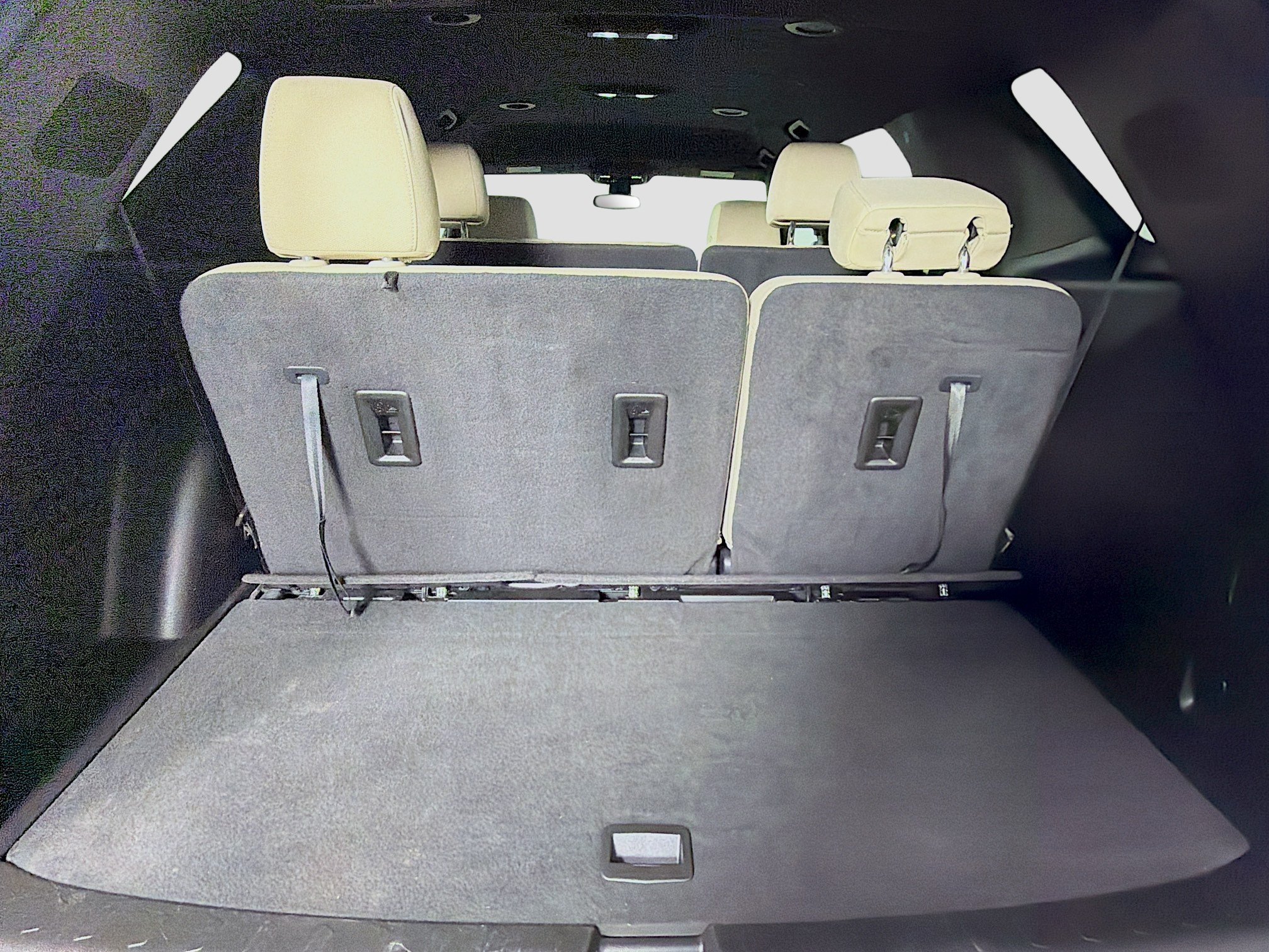 Used 2023 Chevrolet Traverse LS FWD image 28