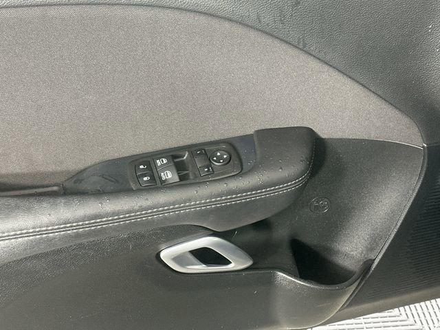 Used 2022 Dodge Challenger SXT w/ Driver Convenience Group image 25