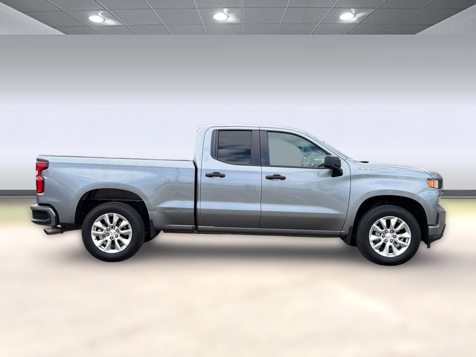 Used 2020 Chevrolet Silverado 1500 Custom w/ Custom Value Package image 7