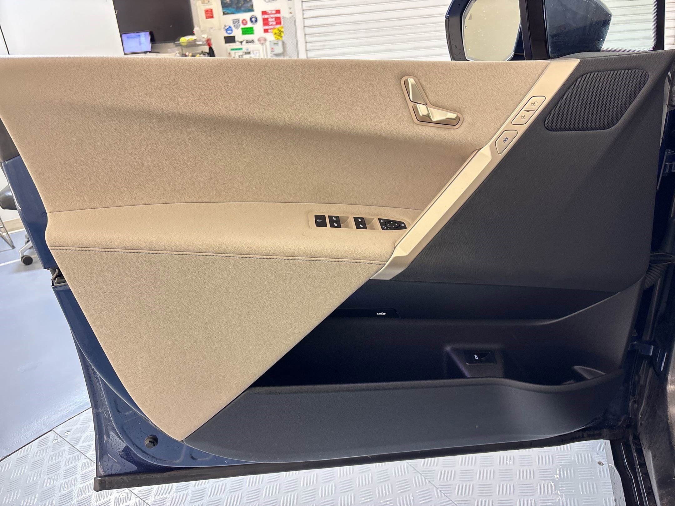 Certified 2023 BMW iX xDrive50 w/ Sport Package image 20