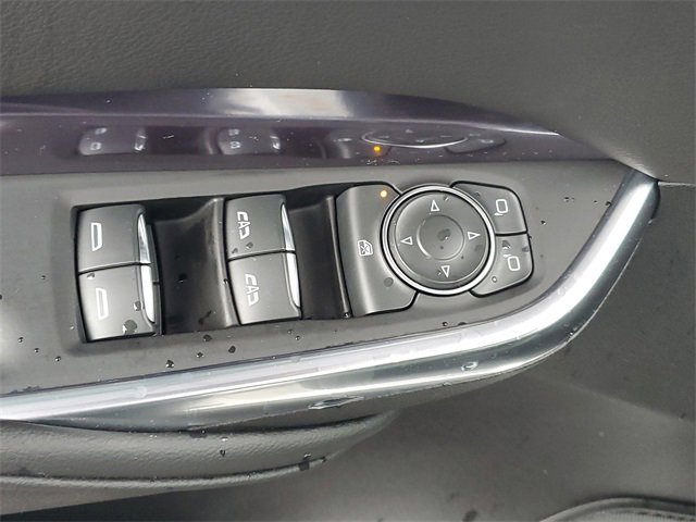 Certified 2022 Cadillac XT4 Luxury w/ Cold Weather Package image 11