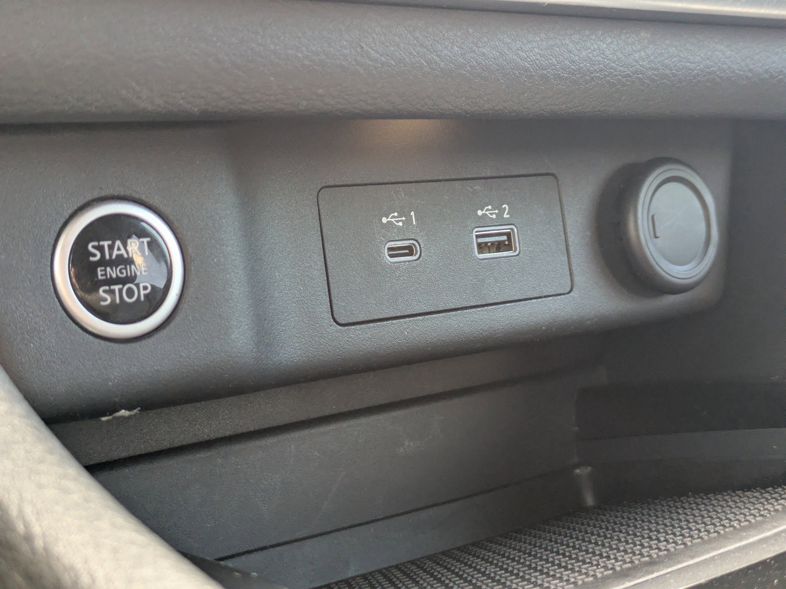 Used 2021 Nissan Rogue SV FWD image 23