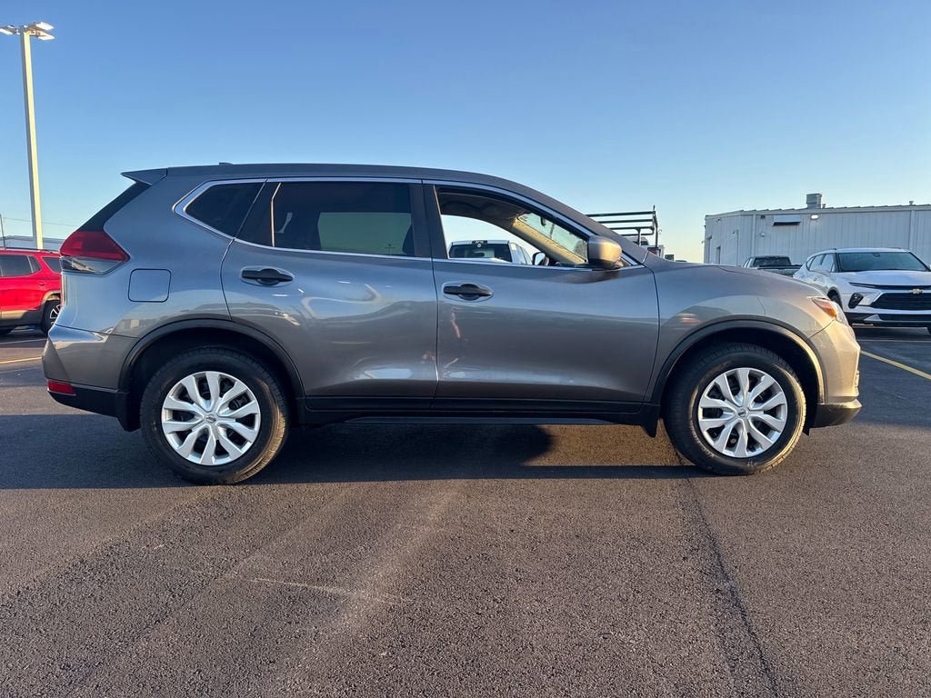 Used 2019 Nissan Rogue S AWD/4WD image 9