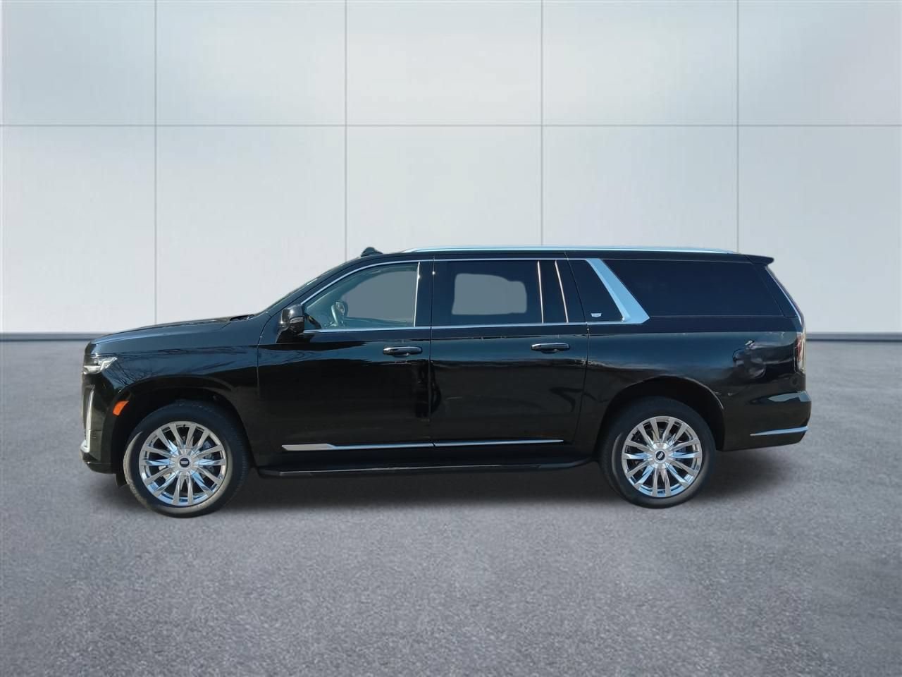 Certified 2024 Cadillac Escalade ESV Premium Luxury AWD/4WD image 2