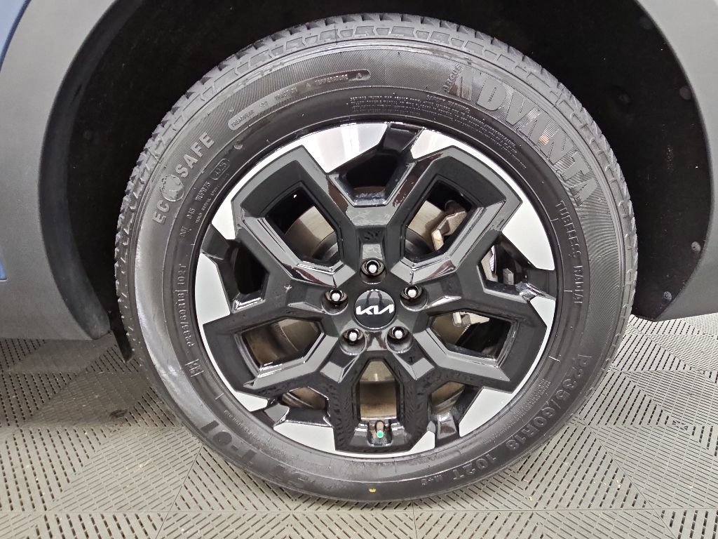 Used 2024 Kia Sorento S w/ Panoramic Sunroof Package FWD image 40