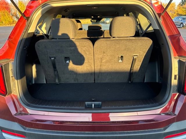 Used 2025 Kia Sorento LX image 6