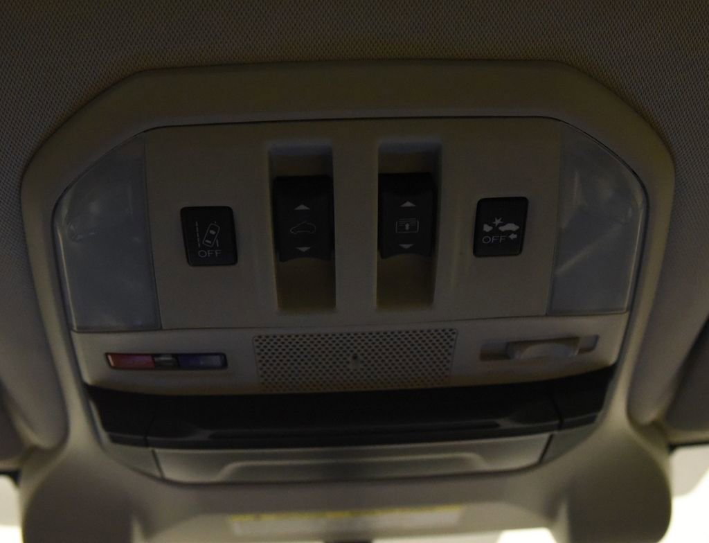 Used 2021 Subaru Ascent Limited w/ Technology Package image 30