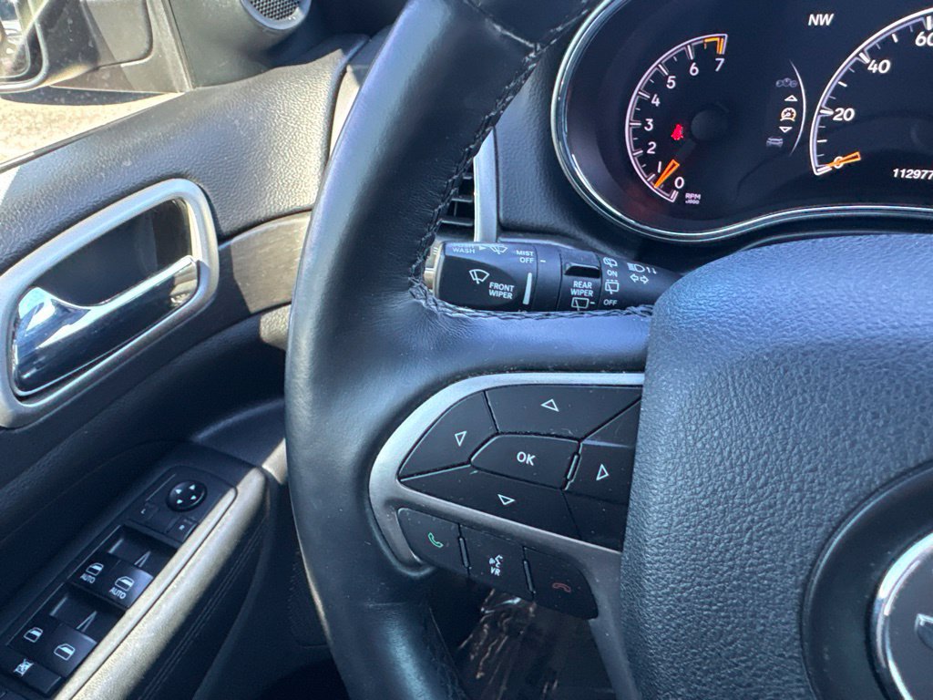 Used 2018 Jeep Grand Cherokee Altitude AWD/4WD image 17