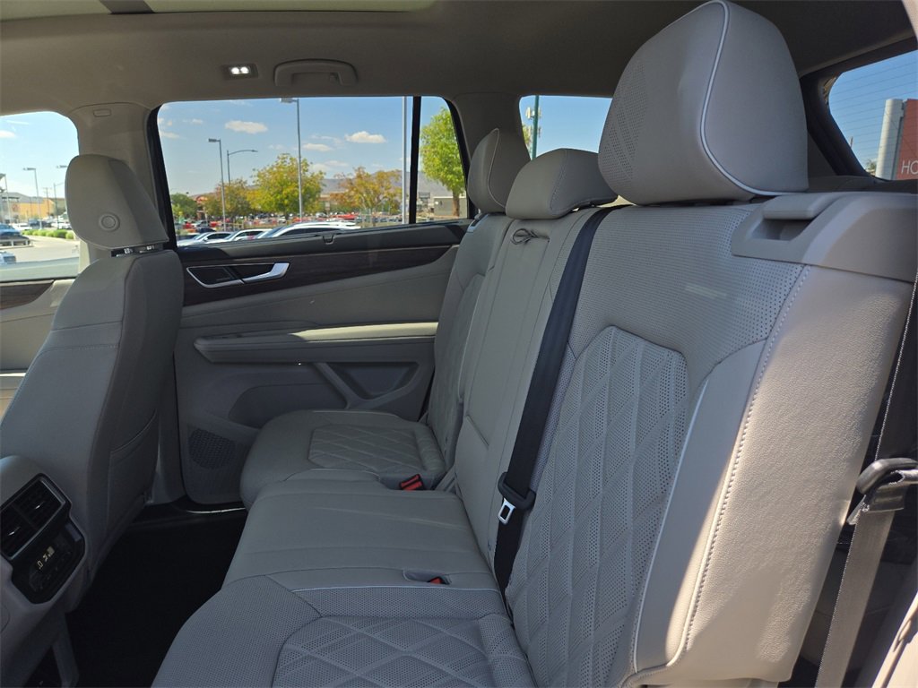 New 2025 Volkswagen Atlas SEL Premium R-Line image 15