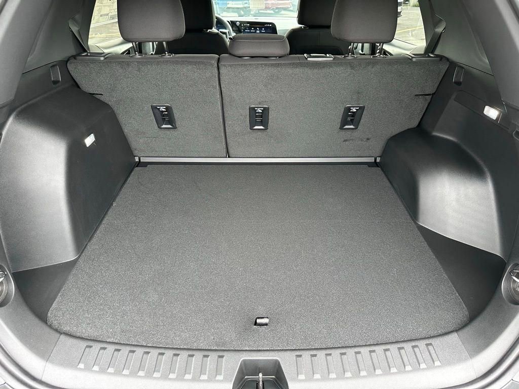 New 2026 Chevrolet Equinox LT image 12