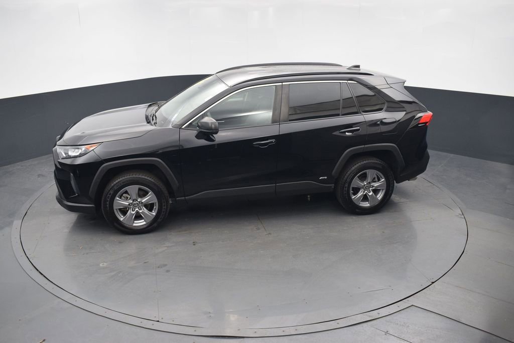 Used 2022 Toyota RAV4 LE AWD/4WD image 37