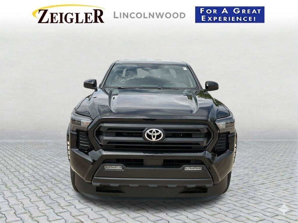Used 2024 Toyota Tacoma SR5 AWD/4WD image 9