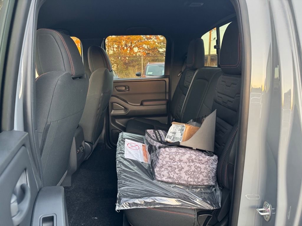 New 2026 Nissan Frontier PRO-4X w/ Pro-4x Convenience Package image 12