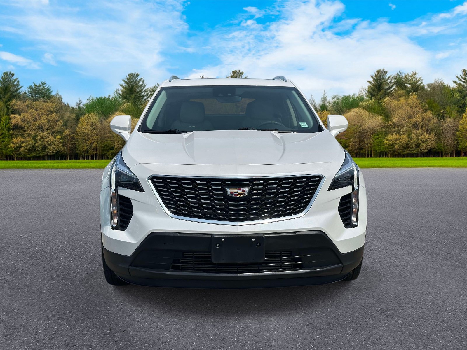 Certified 2023 Cadillac XT4 Luxury w/ Cold Weather Package AWD/4WD image 2