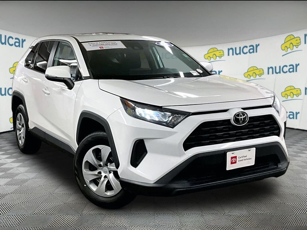Certified 2022 Toyota RAV4 LE AWD/4WD image 1
