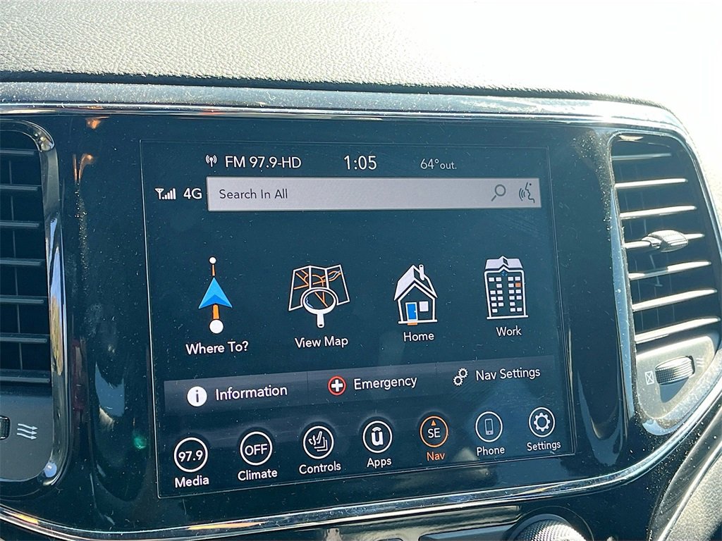 Used 2021 Jeep Grand Cherokee Limited image 13