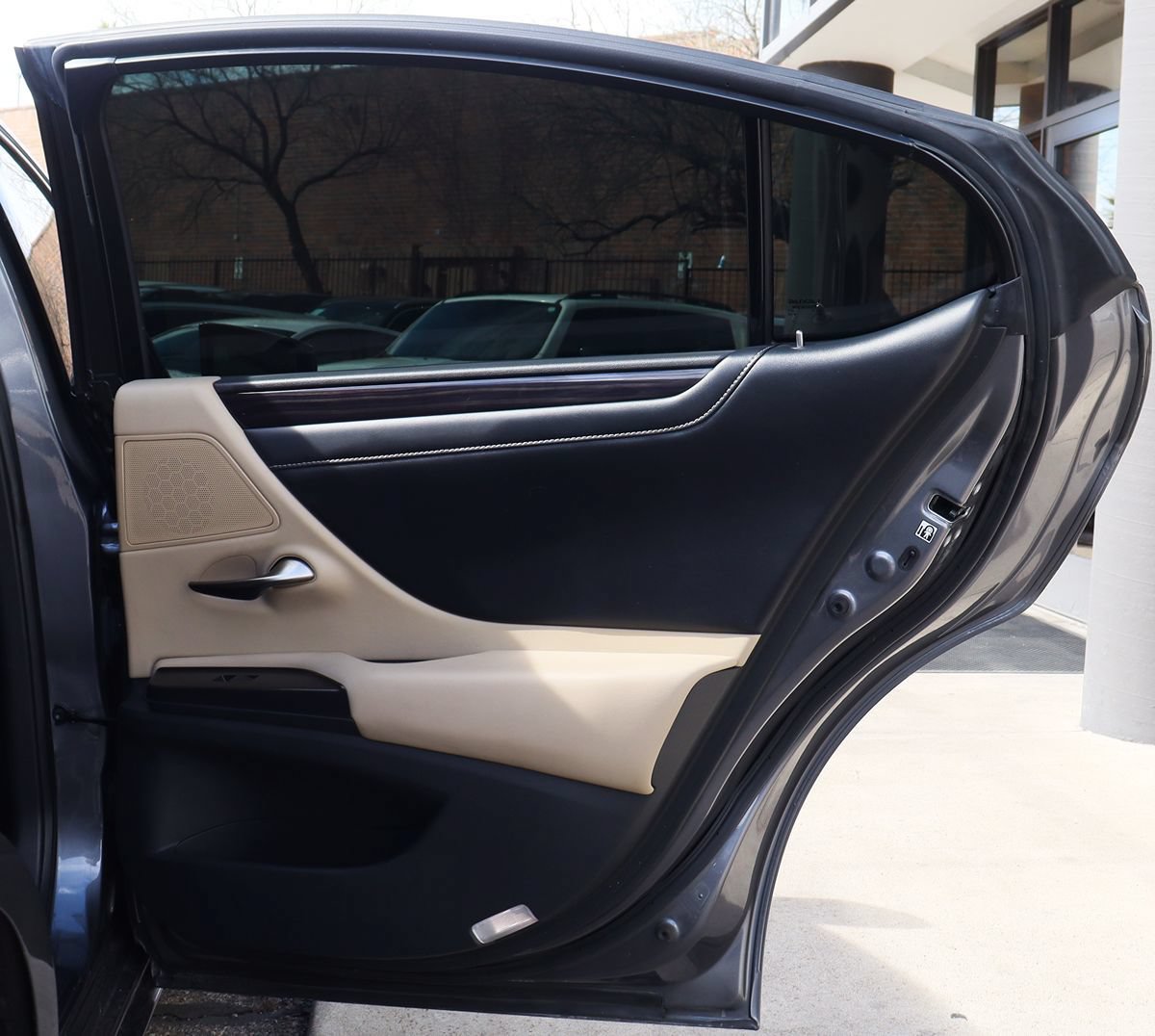 Used 2020 Lexus ES 350 w/ Premium Package FWD image 22
