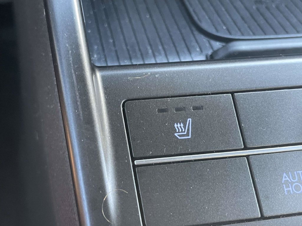 Certified 2025 Hyundai Kona SEL FWD image 23