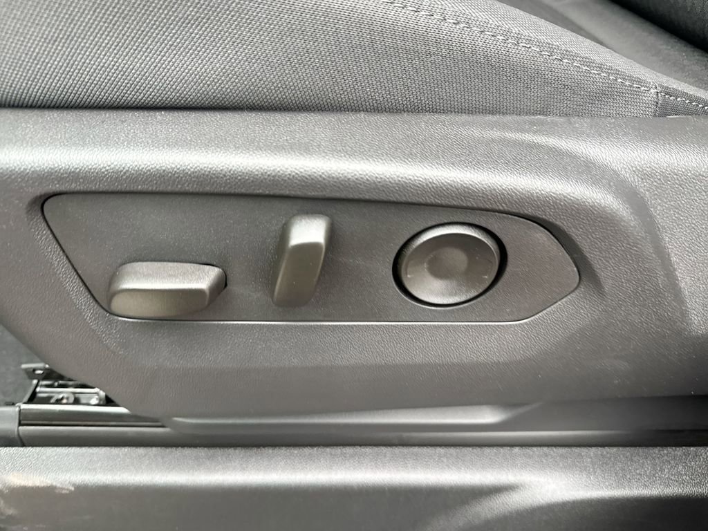 New 2026 Chevrolet Tahoe LS image 14