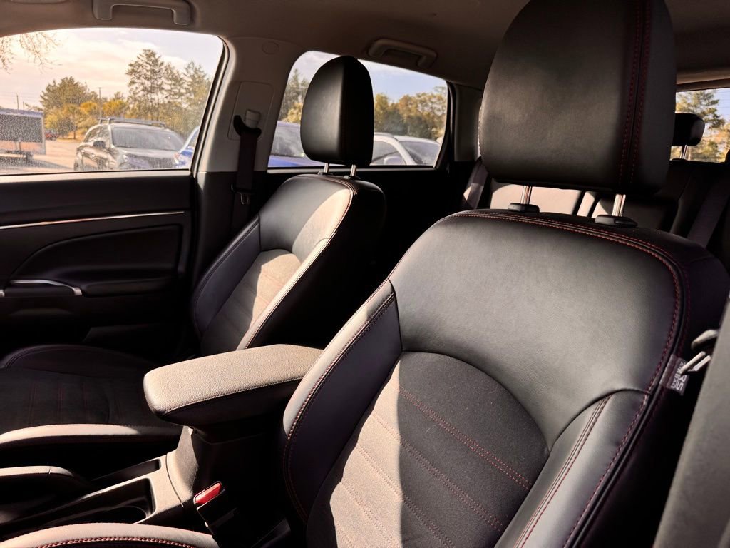 Used 2024 Mitsubishi Outlander Sport SE image 12