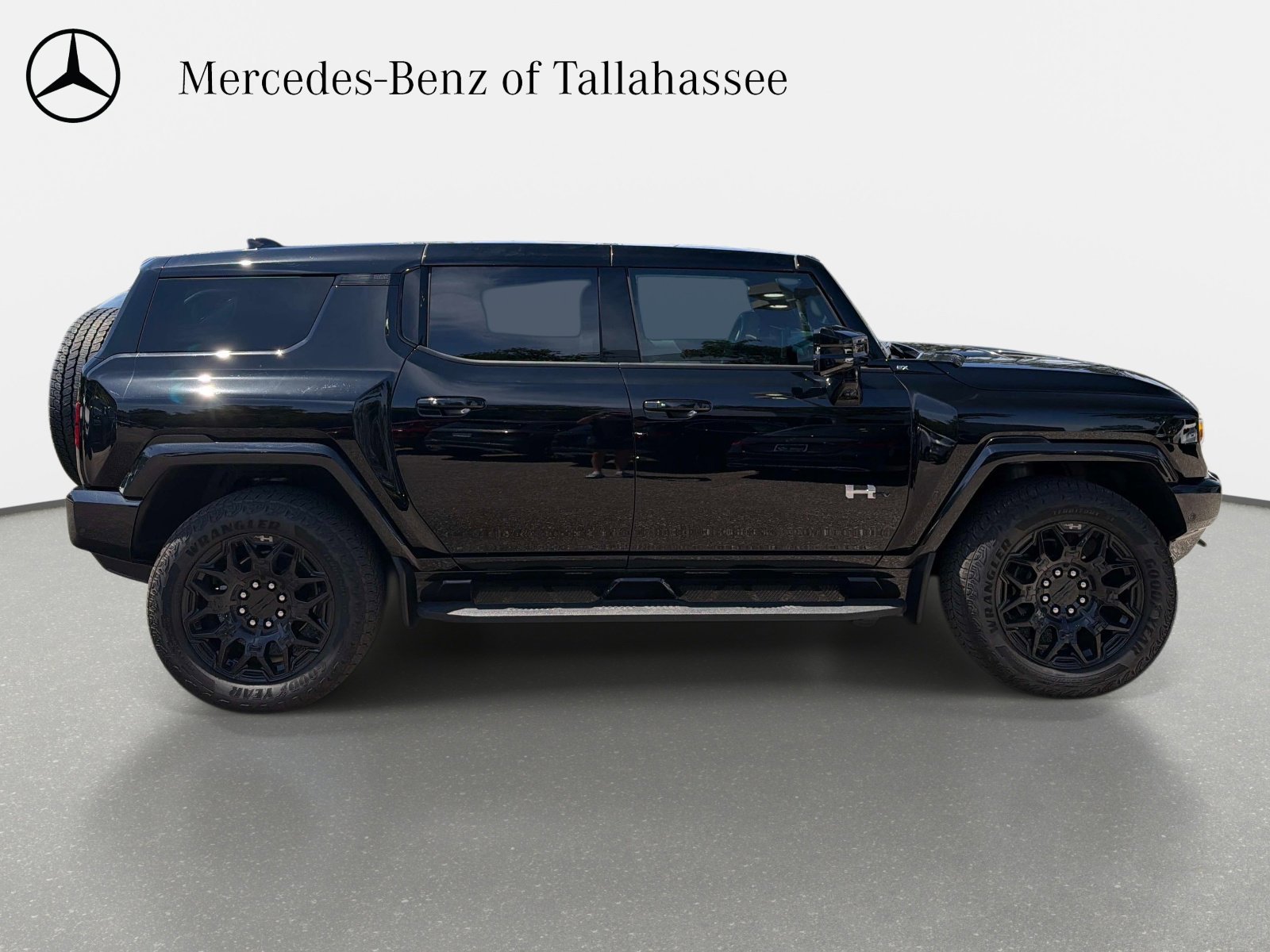 Used 2024 GMC Hummer EV 2X AWD/4WD image 4