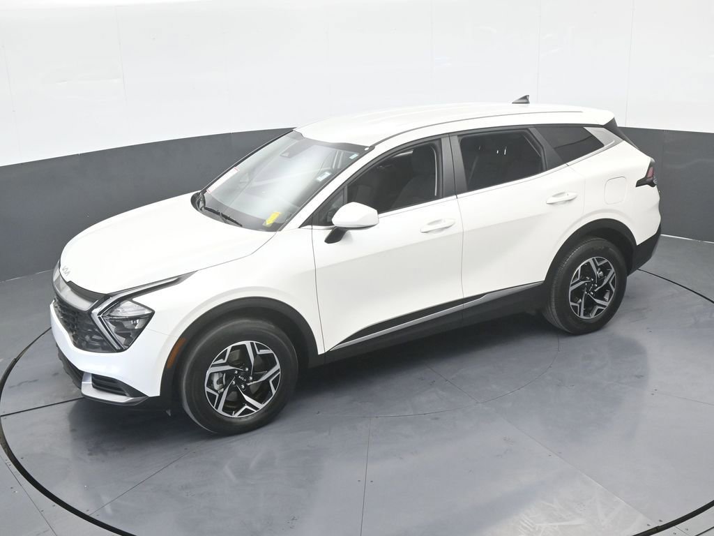 Used 2023 Kia Sportage LX image 45