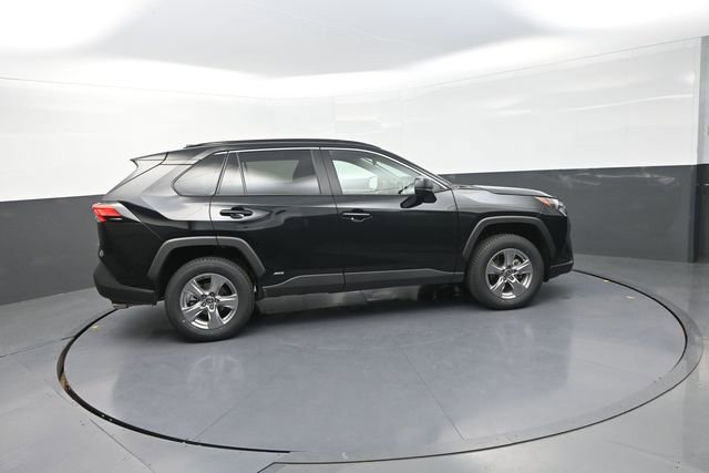 Used 2025 Toyota RAV4 LE image 13
