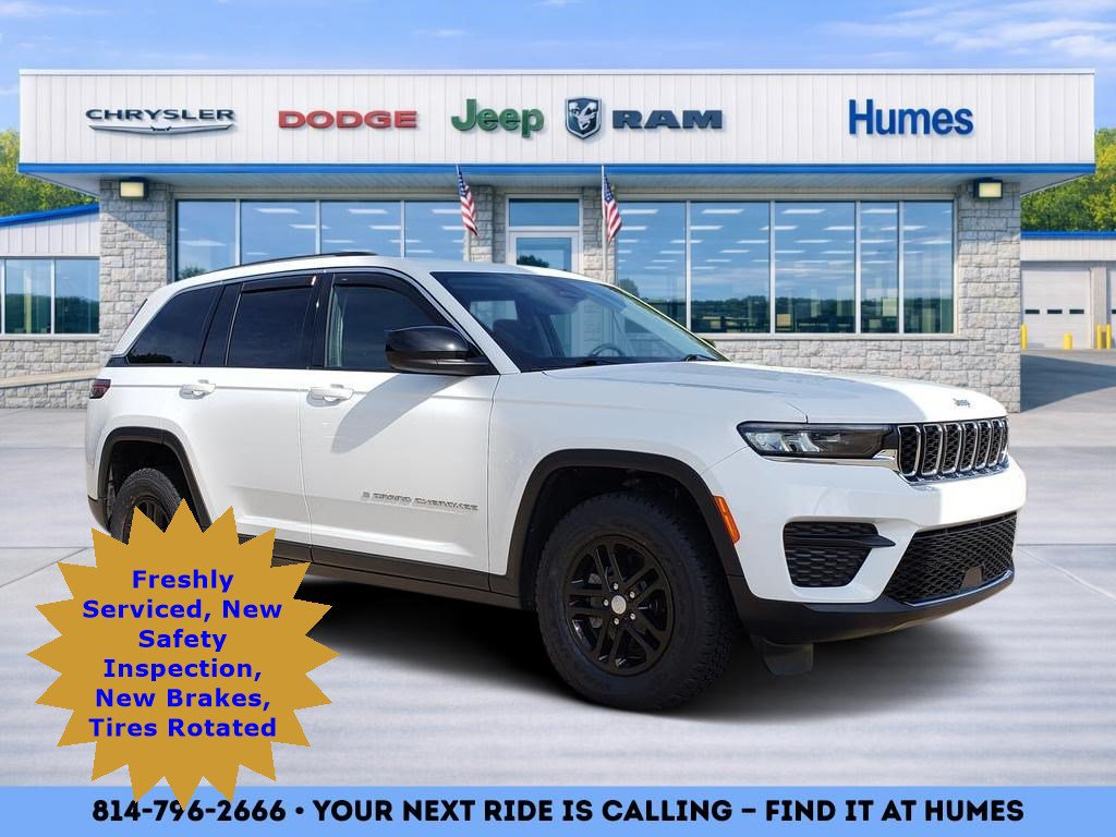 Certified 2023 Jeep Grand Cherokee Laredo w/ Luxury Tech Group I