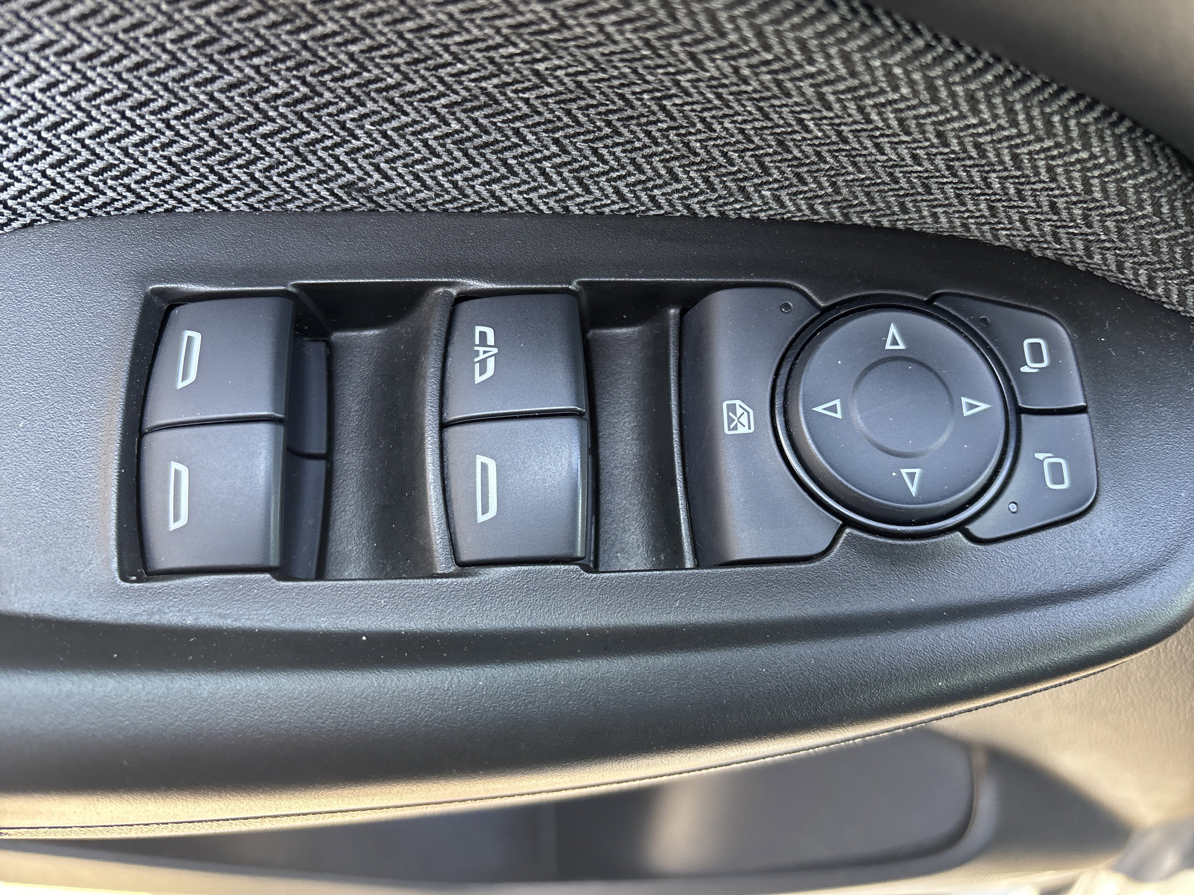 Used 2025 Chevrolet TrailBlazer LT AWD/4WD image 17