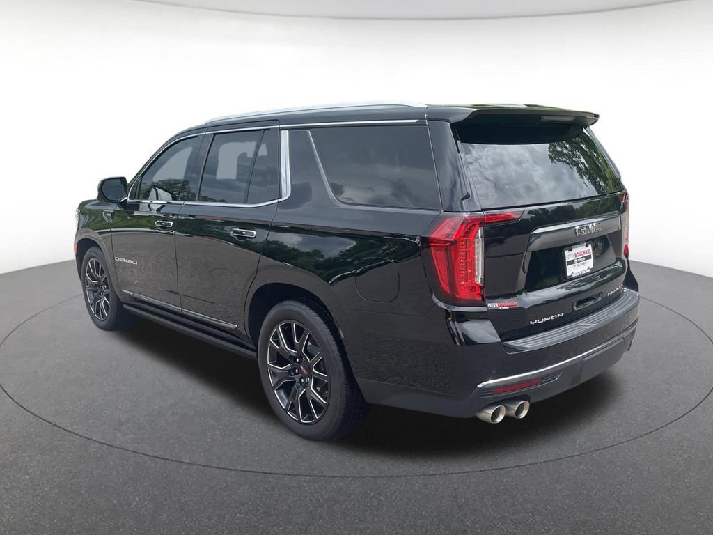 Used 2024 GMC Yukon Denali Ultimate AWD/4WD image 4