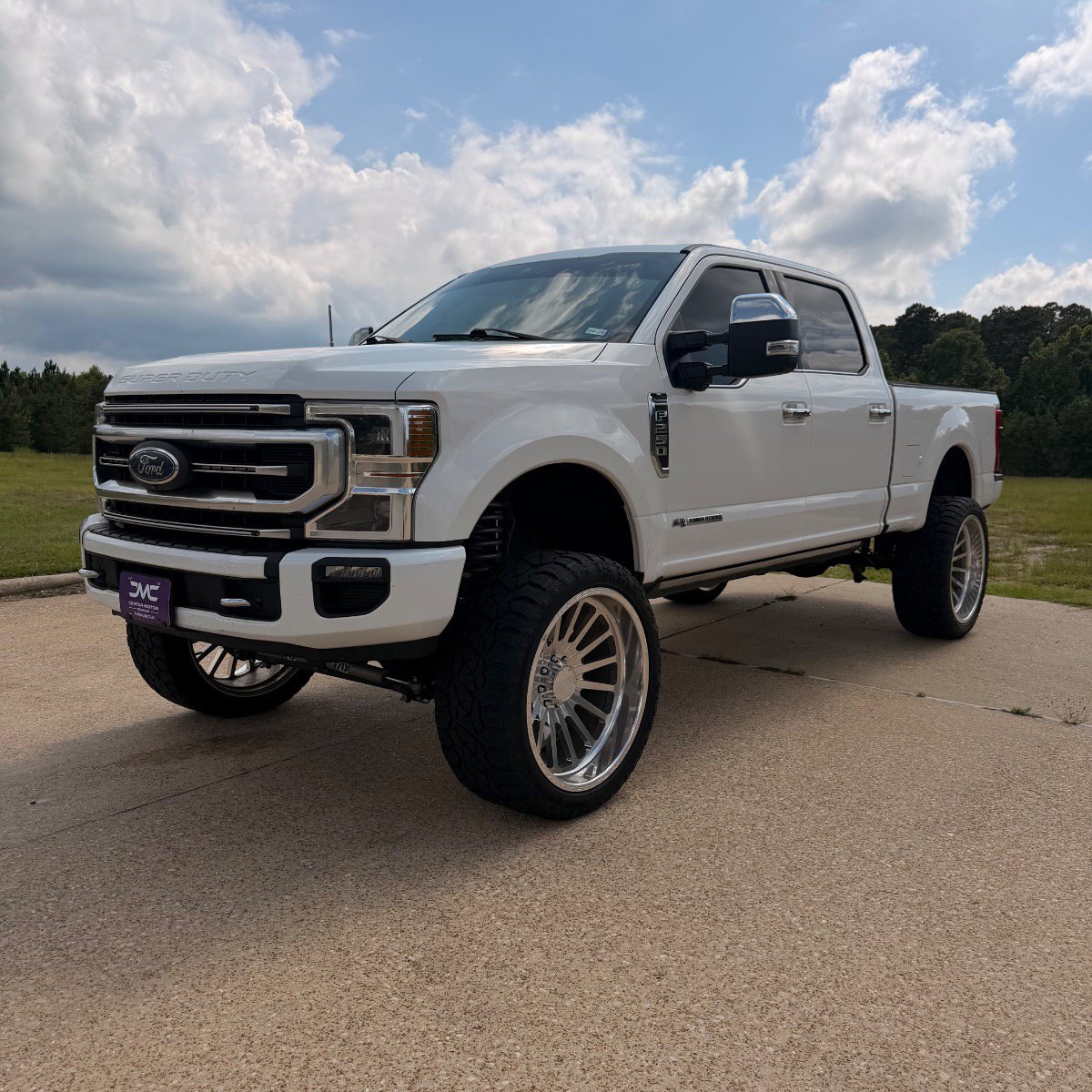 Used 2021 Ford F250 Platinum w/ FX4 Off-Road Package AWD/4WD image 1