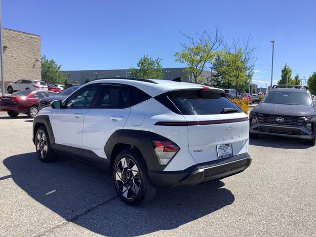 Used 2024 Hyundai Kona SEL w/ Convenience Package FWD image 7