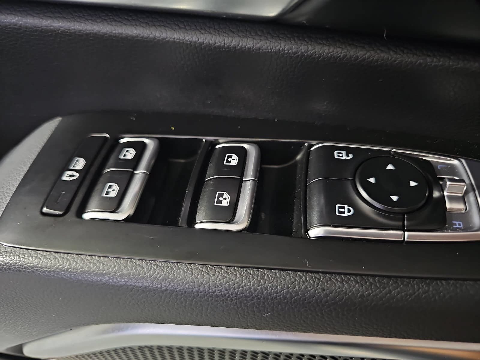 Used 2022 Kia Telluride SX w/ SX Prestige Package AWD/4WD image 28