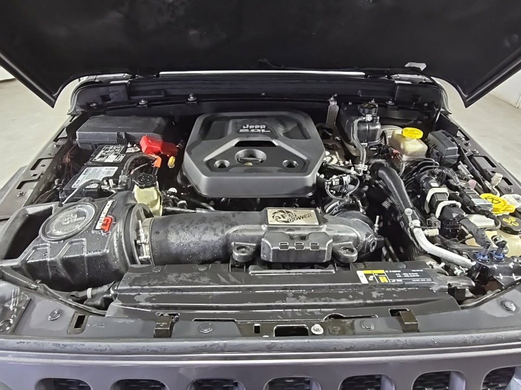 Used 2018 Jeep Wrangler Unlimited Sport S AWD/4WD image 10