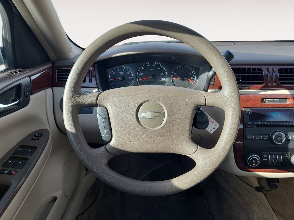 Used 2008 Chevrolet Impala LT image 12