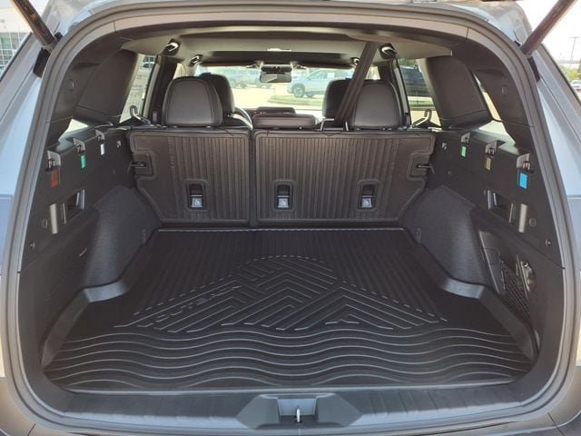 New 2026 Subaru Outback Limited AWD/4WD image 9