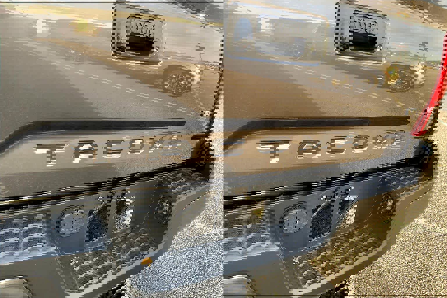 Used 2023 Toyota Tacoma SR5 w/ Technology Package image 30