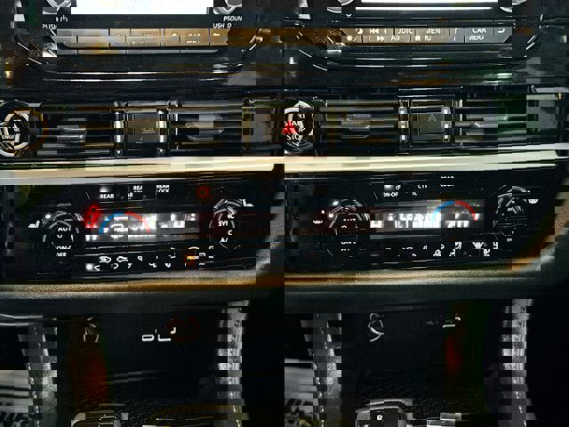 Certified 2024 Nissan Pathfinder SV image 12