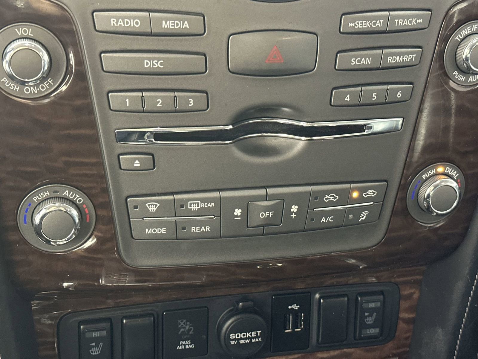 Used 2020 Nissan Armada SL RWD image 19