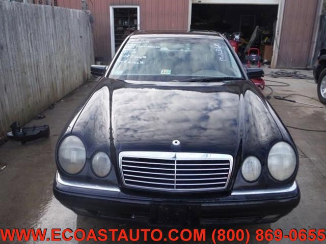 Used 1999 Mercedes-Benz E 320 Sedan image 4