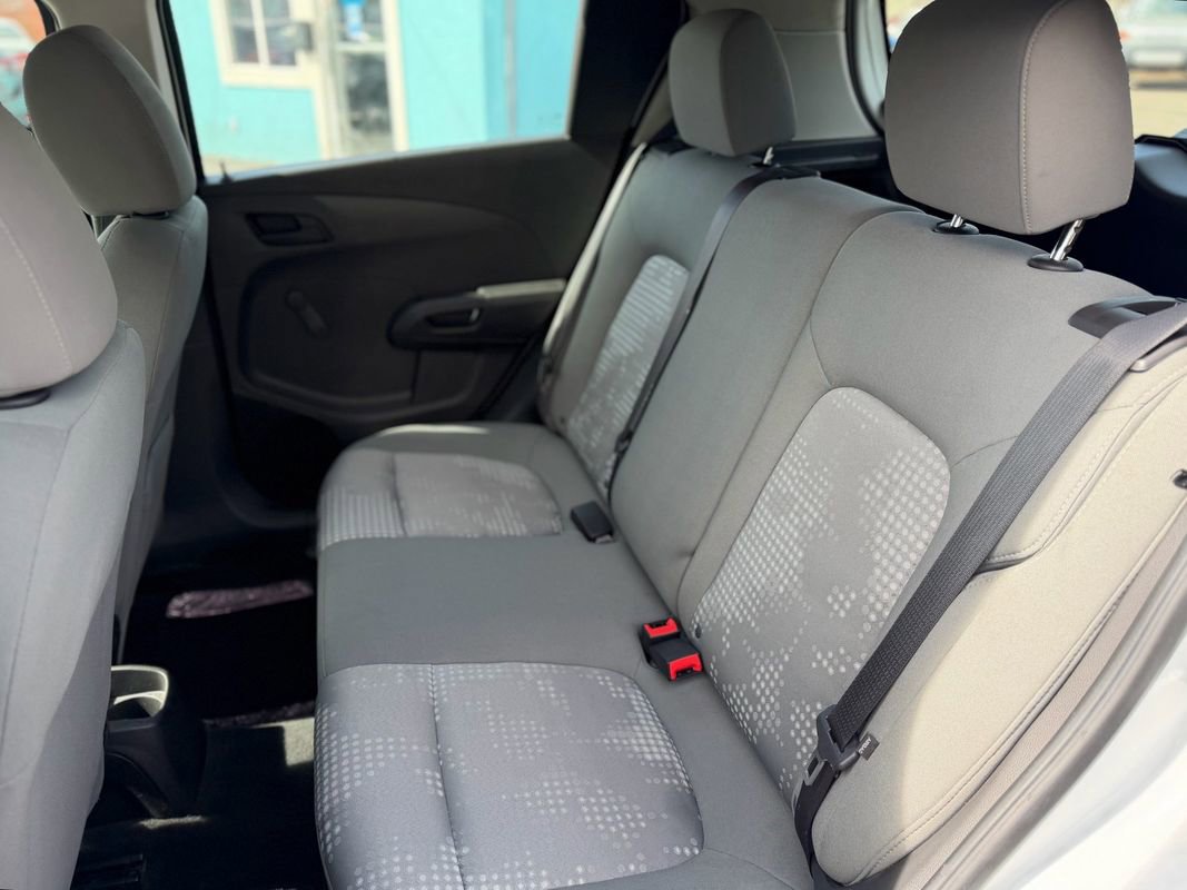 Used 2017 Chevrolet Sonic LT FWD image 9