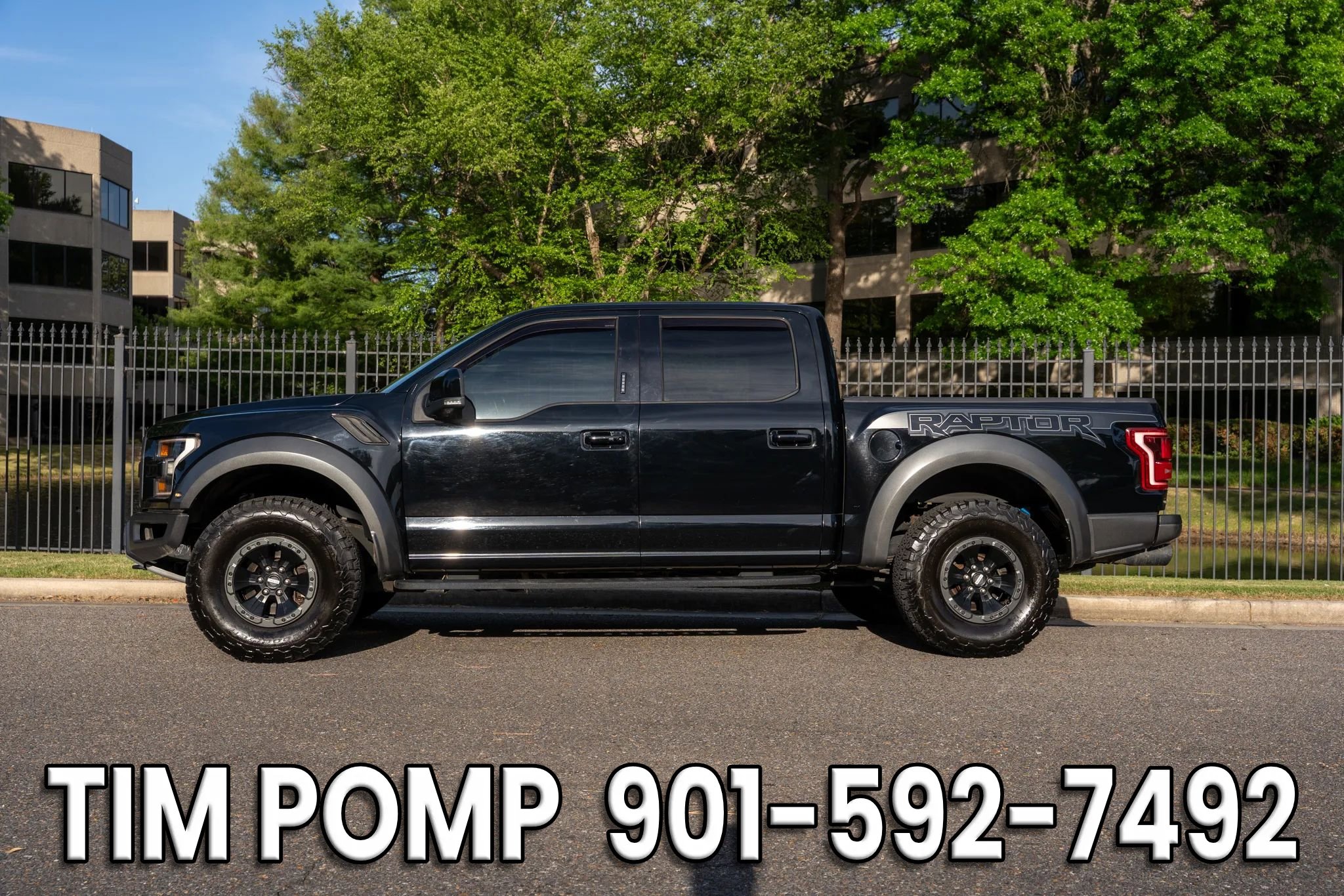 Used 2018 Ford F150 Raptor w/ Equipment Group 802A Luxury image 9