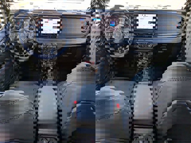 New 2025 Jeep Gladiator Rubicon w/ Convenience Group image 15